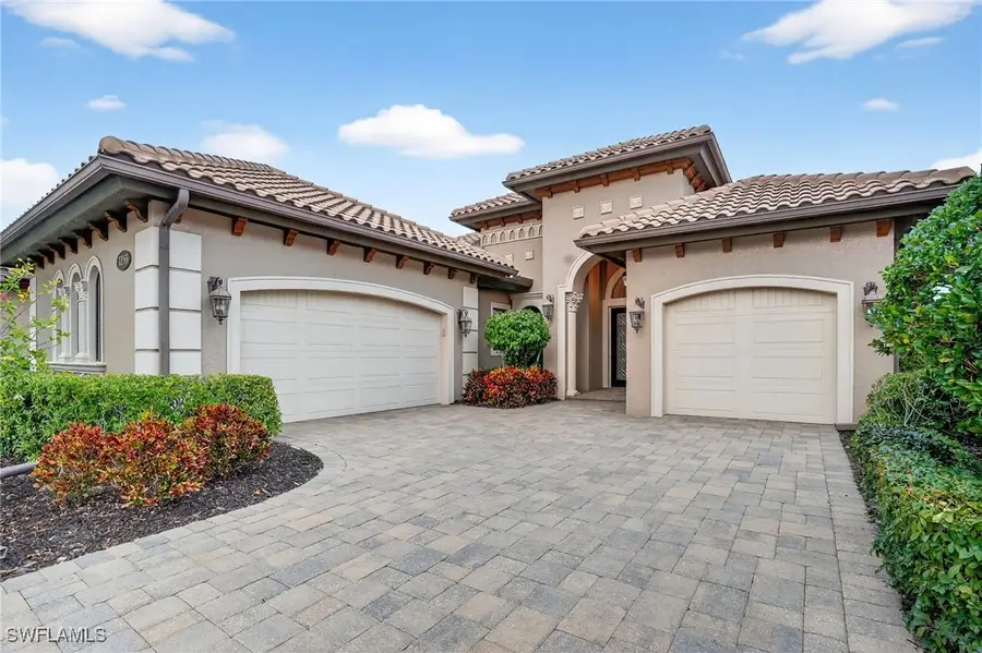 7255 Lantana Circle, Naples, FL 34119 - Image #2