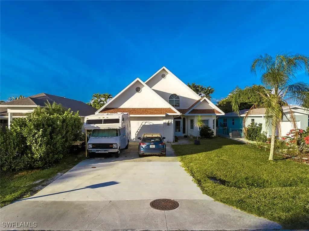 739 102nd Avenue N, Naples, FL 34108 - Image #1