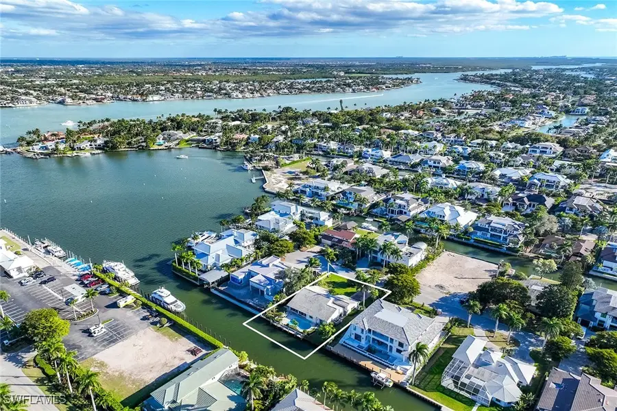 675 15th Avenue S, Naples, FL 34102 - Image #3