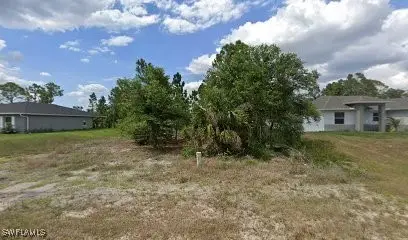 439 Redwing Street, Lehigh Acres, FL 33974