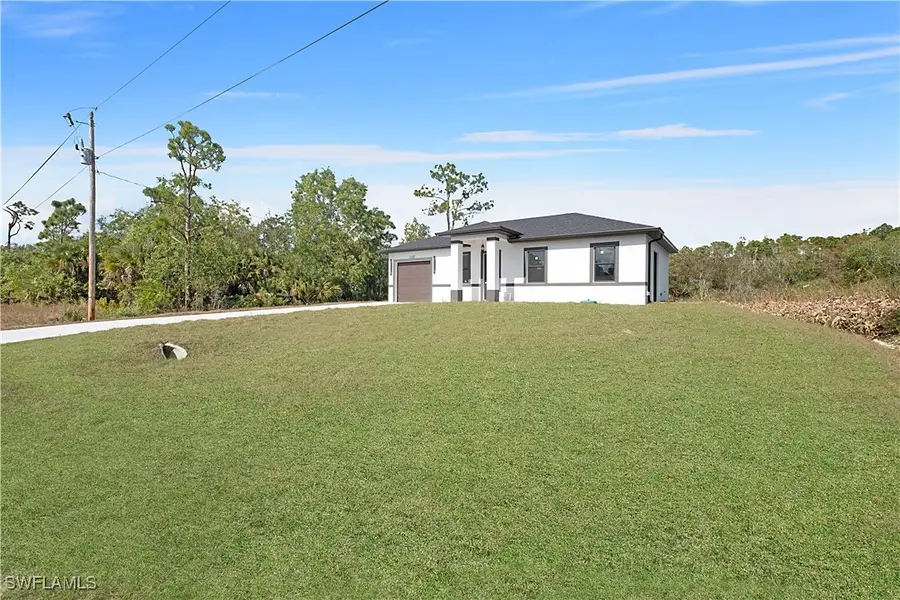 1127 Rachel Street E, Lehigh Acres, FL 33974 - Image #2