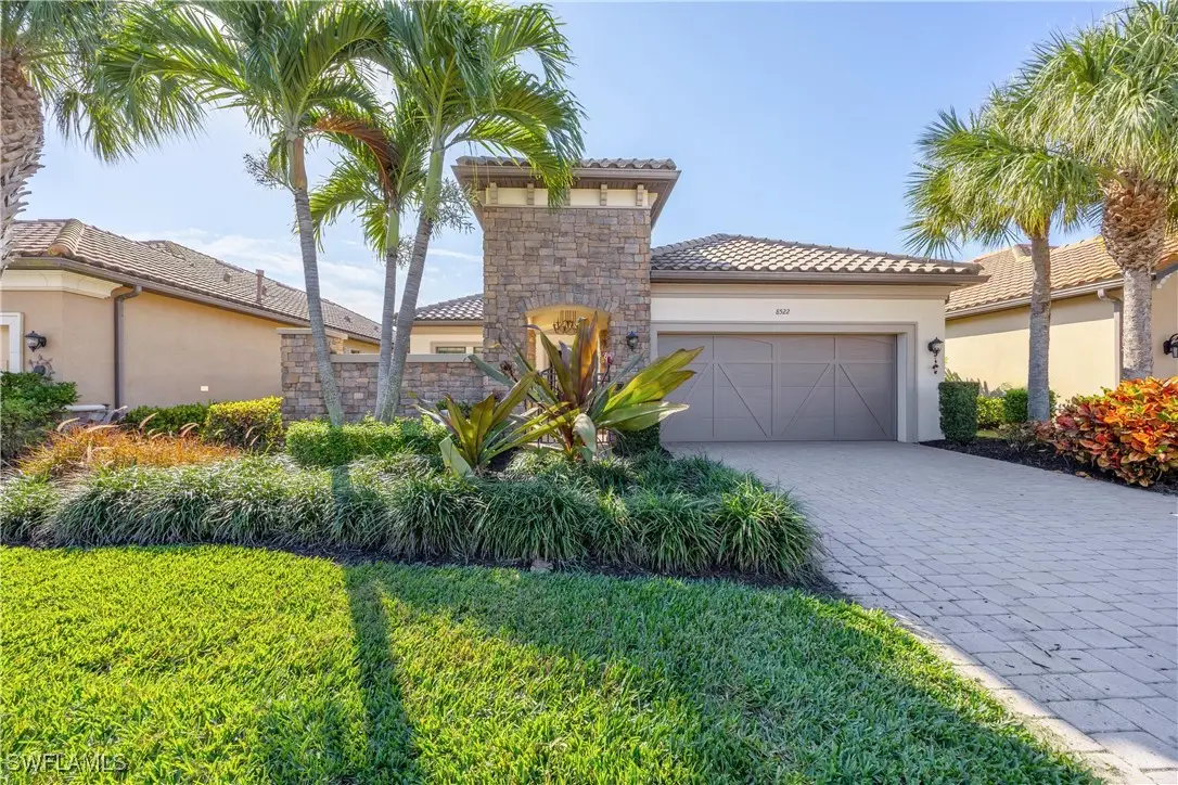 8522 Palacio Terrace N, Naples, FL 34114 - Image #1