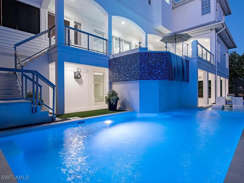 140 3rd Avenue S, Naples, FL 34102 - Image #1