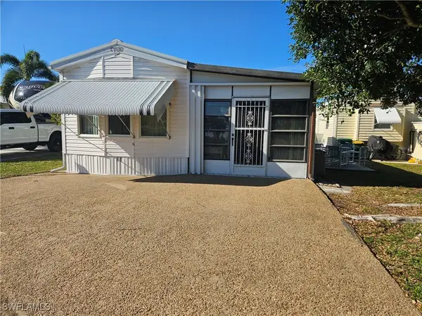 30 Pearl Drive #30P, Naples, FL 34114