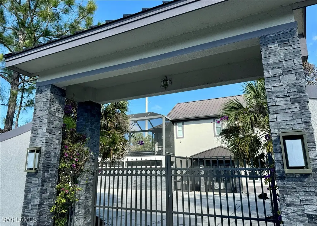 3585 33rd Avenue Ne, Naples, FL 34120 - Image #1