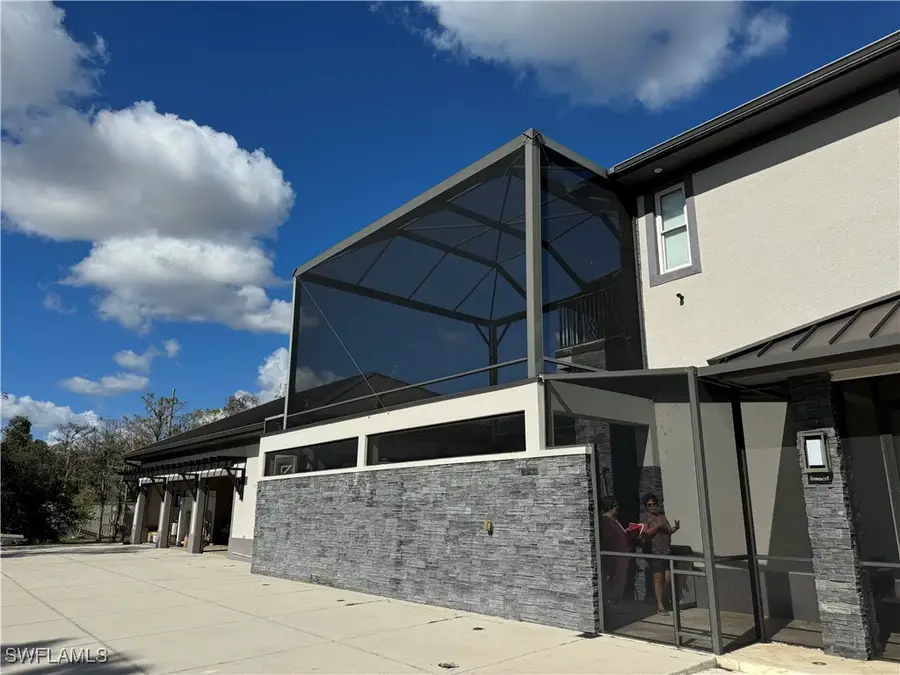 3585 33rd Avenue Ne, Naples, FL 34120 - Image #2