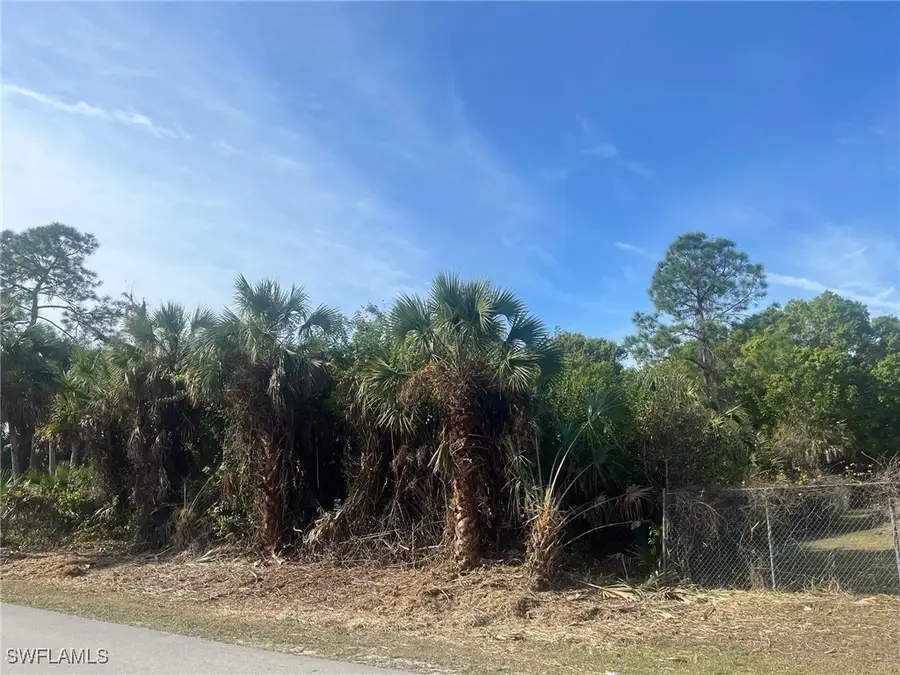 381 22nd Street Ne, Naples, FL 34120 - Image #2