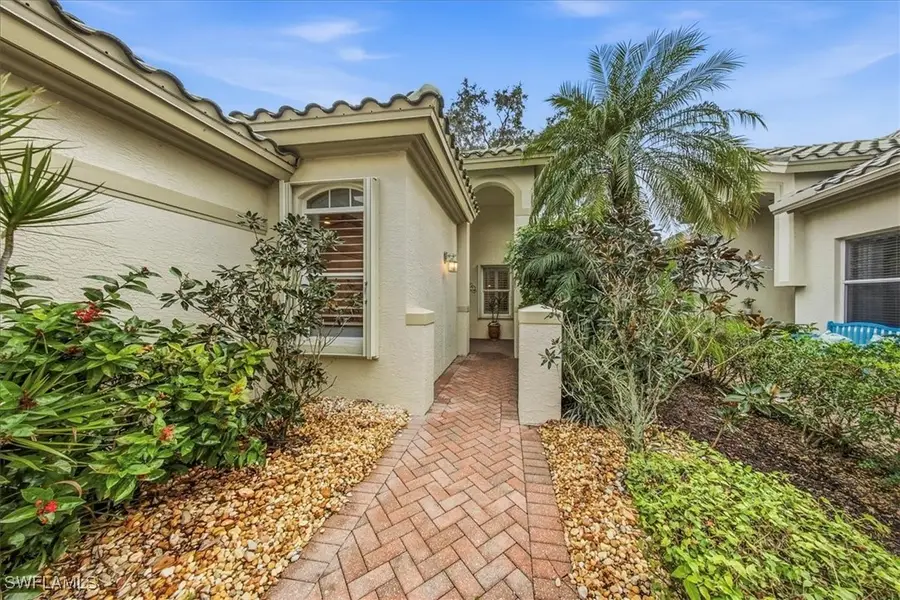 809 Vistana Circle #27, Naples, FL 34119 - Image #3