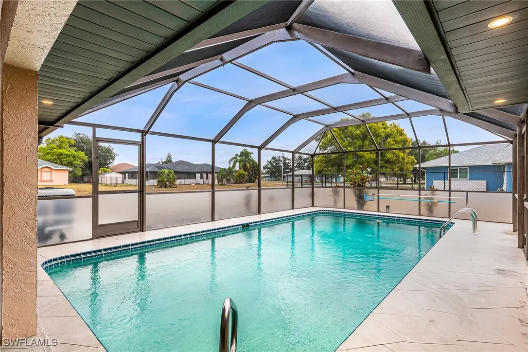 401 Candlewick Circle E, Lehigh Acres, FL 33936 - #1