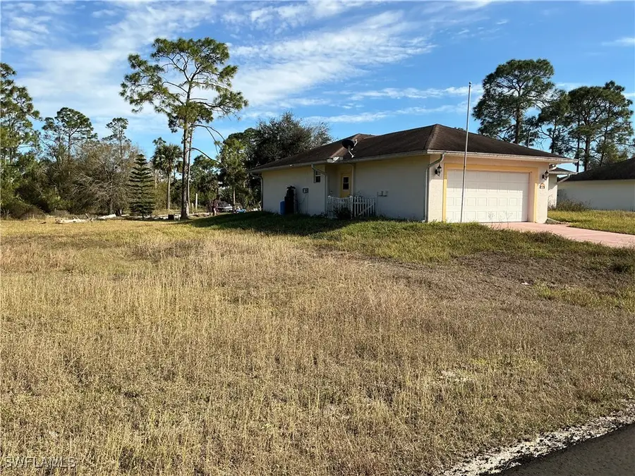 745 Oro Avenue S, Lehigh Acres, FL 33974 - Image #3