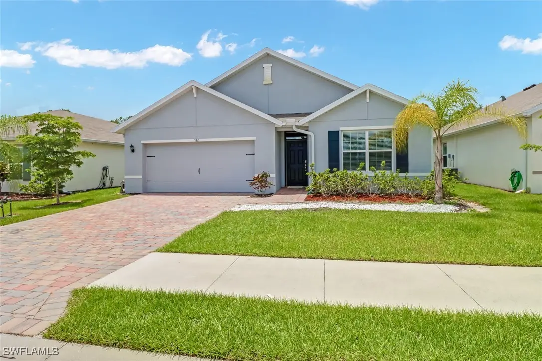 742 Hadley Place W, Naples, FL 34104 - Image #1
