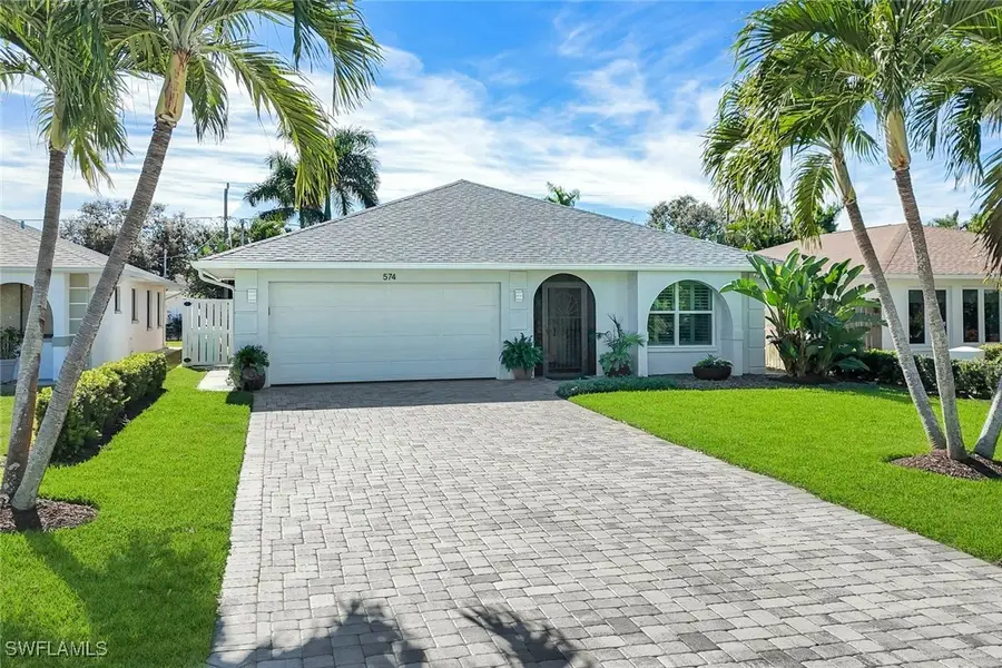 574 102nd Avenue N, Naples, FL 34108 - Image #2