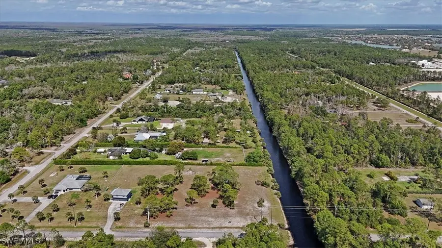 000 25th Avenue Ne, Naples, FL 34120 - Image #2