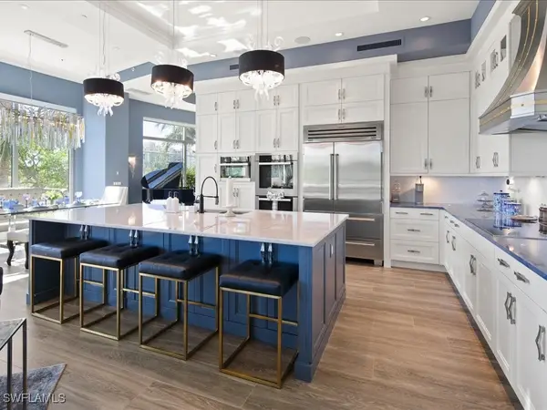 13665 Vanderbilt Drive #MV1, Naples, FL 34110