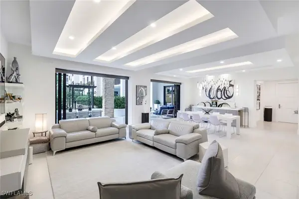 1135 3rd Avenue S #210, Naples, FL 34102