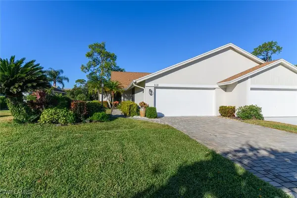 608 Kings Way, Naples, FL 34104