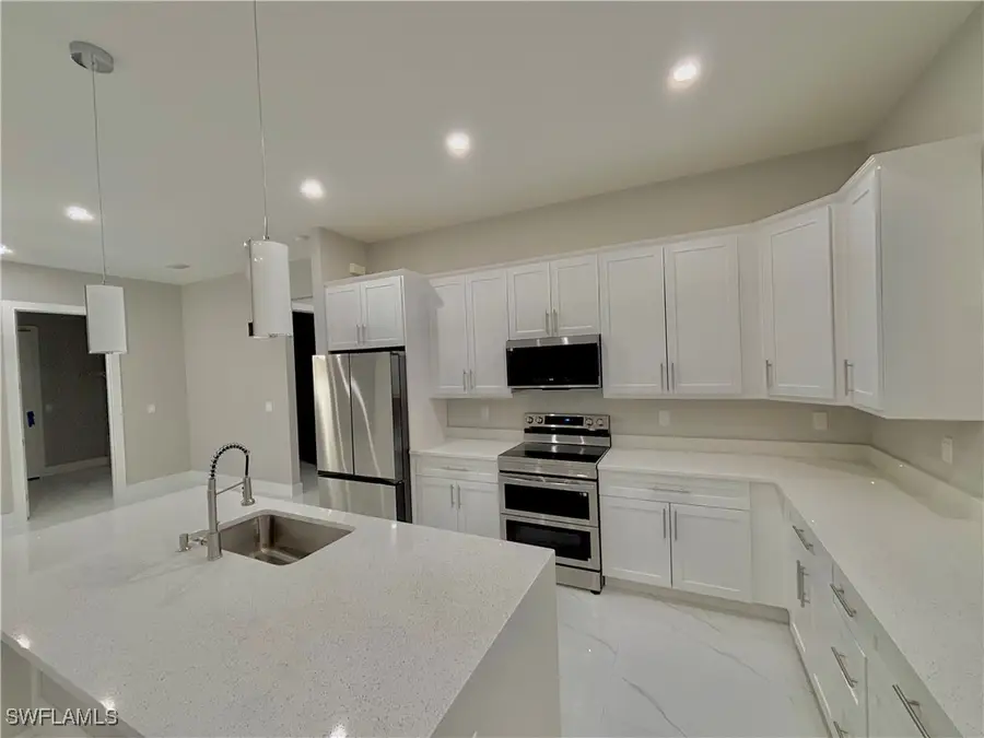 3904 12th Street Sw, Lehigh Acres, FL 33976 - Image #3