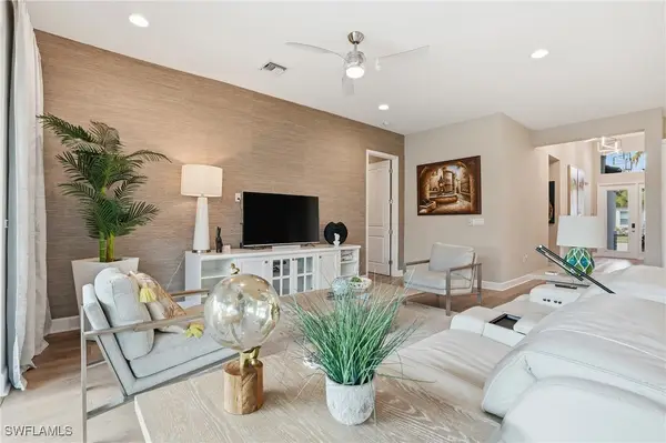 11394 Jacaranda Drive, Naples, FL 34120