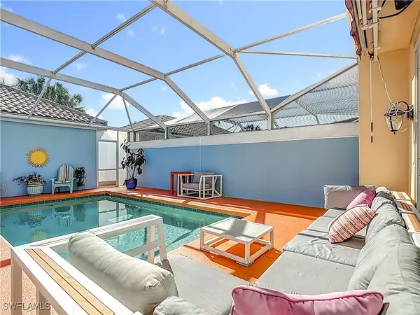 6186 Towncenter Circle, Naples, FL 34119