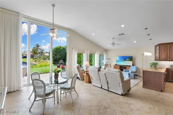 6737 Autumn Woods Boulevard, Naples, FL 34109