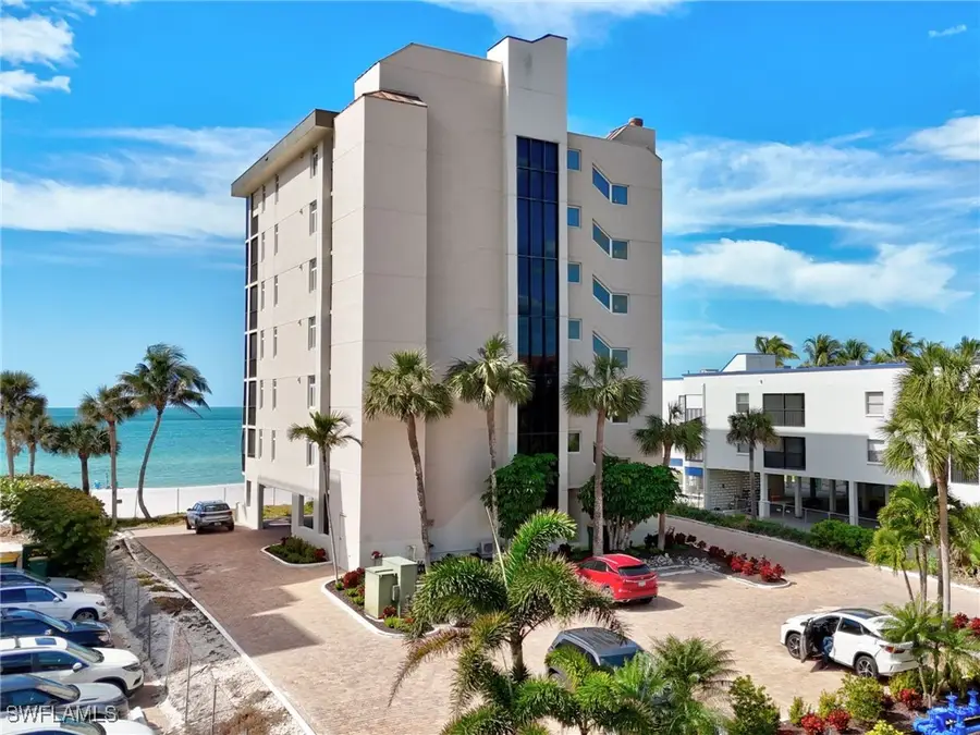9415 Gulf Shore Drive #102, Naples, FL 34108 - Image #2