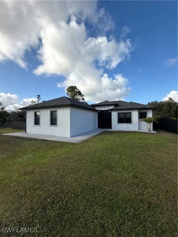 2451 10th Avenue Se, Naples, FL 34117