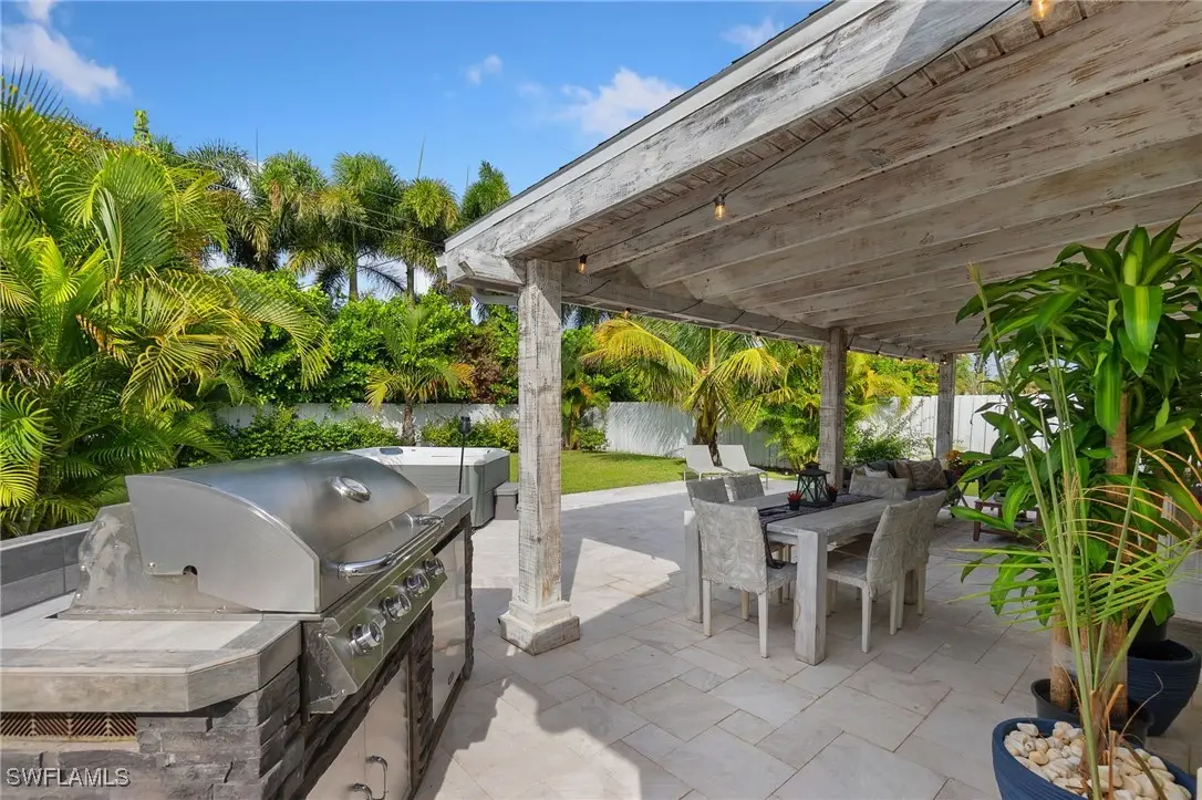 771 94th Avenue N, Naples, FL 34108 - Image #1