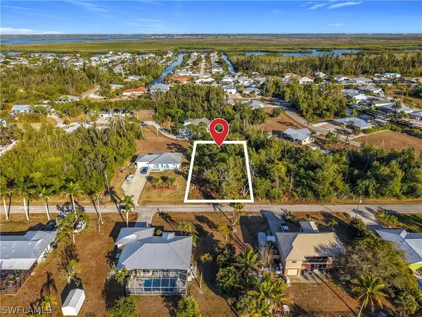 11638 Oakland Drive, Bokeelia, FL 33922