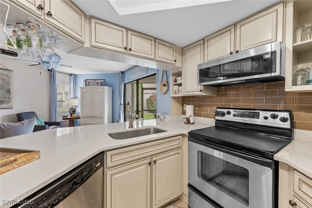 9623 Eaton Gardens Lane #105, Fort Myers, FL 33919 - Image #1