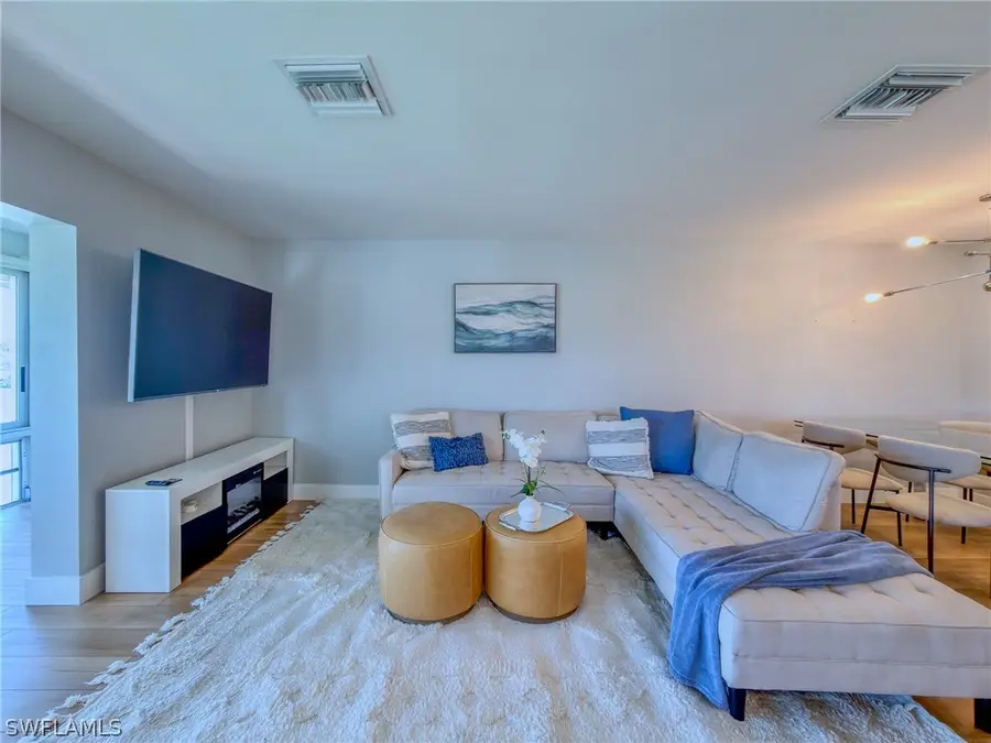 1910 Gulf Shore Boulevard N #312, Naples, FL 34102 - Image #2