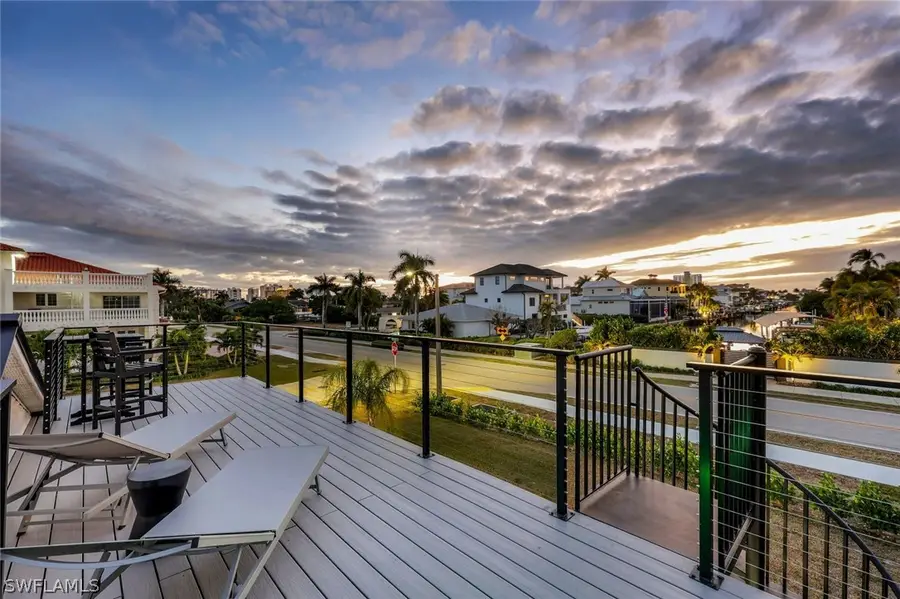 10002 Vanderbilt Drive, Naples, FL 34108 - Image #3