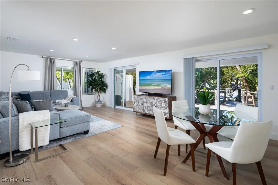 1595 Curlew Avenue #4, Naples, FL 34102 - Image #1