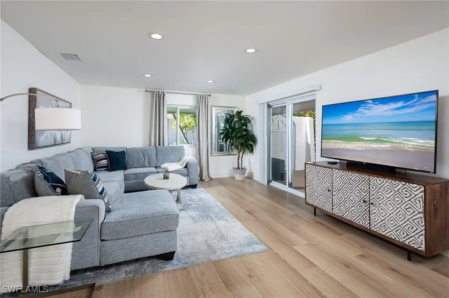 1595 Curlew Avenue #4, Naples, FL 34102 - Image #3