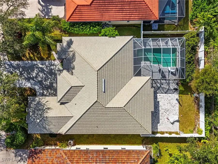 8524 Laurel Lakes Boulevard, Naples, FL 34119 - Image #2