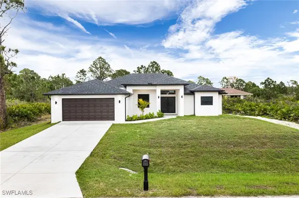 2712 40th Street W, Lehigh Acres, FL 33971