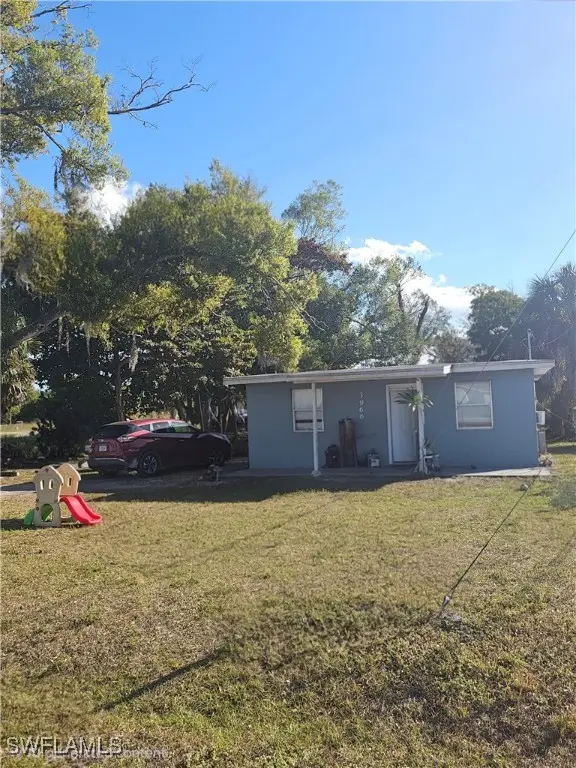 3966 Madison Avenue, Fort Myers, FL 33916