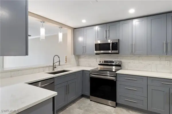 776 Landover Circle #101, Naples, FL 34104