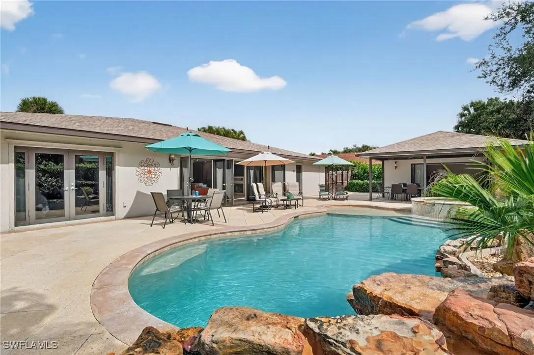 542 92nd Avenue N, Naples, FL 34108 - #1