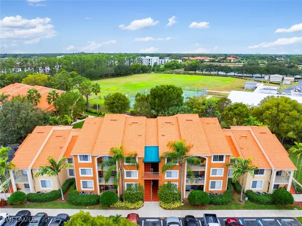 1180 Wildwood Lakes Boulevard #303, Naples, FL 34104