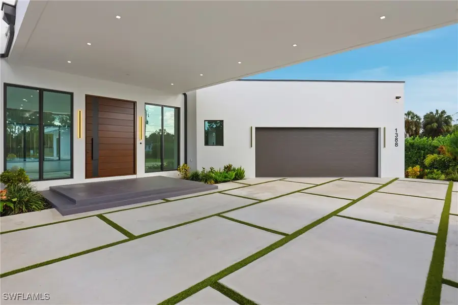 1388 Everglades Boulevard N, Naples, FL 34120 - #2