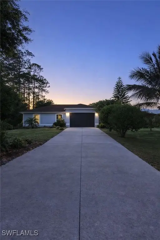 2275 Robin Drive, Naples, FL 34117 - Image #2