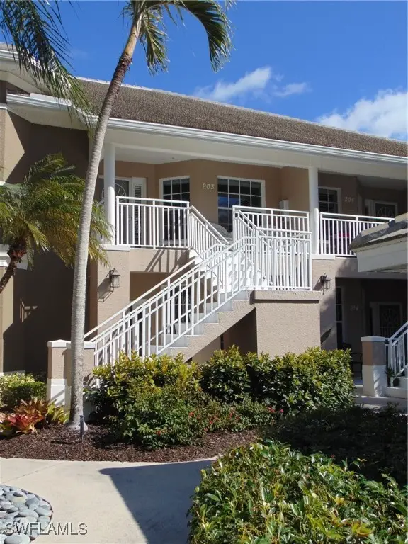 1960 Willow Bend Circle #5, Naples, FL 34109 - Image #2