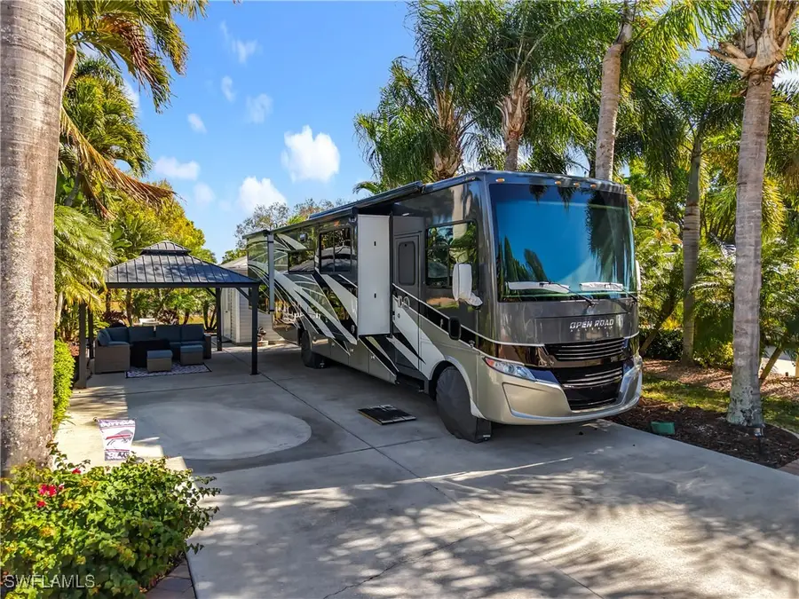 10074 Parkwood Dr., Fort Myers, FL 33905 - Image #2