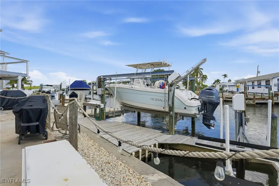 850 Oak Street, Fort Myers Beach, FL 33931 - Image #3