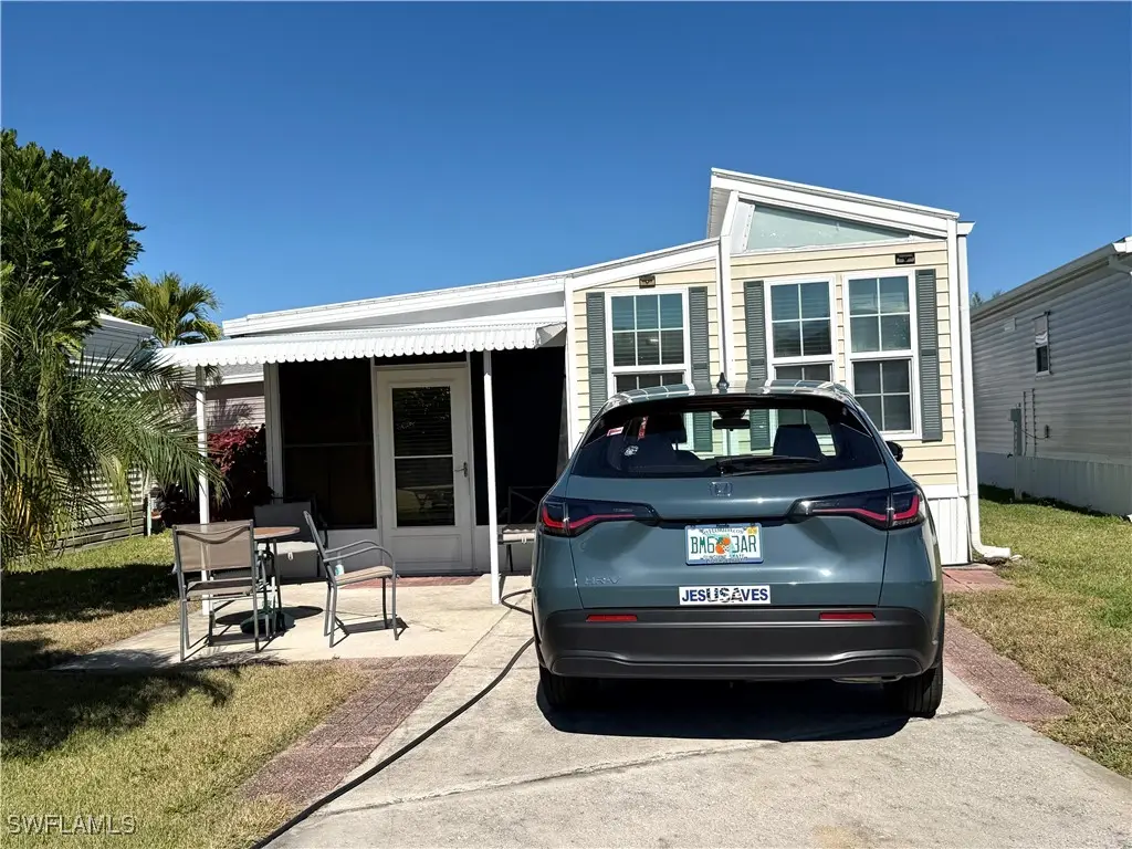 4710 Split Log Lane W, Estero, FL 33928 - Image #1