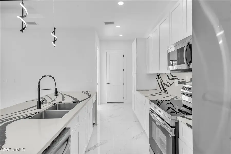 3418 8th Street Sw, Lehigh Acres, FL 33976 - #3