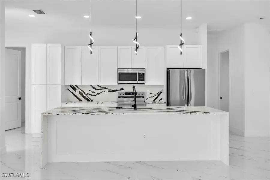 3409 24th Street Sw, Lehigh Acres, FL 33976 - #3