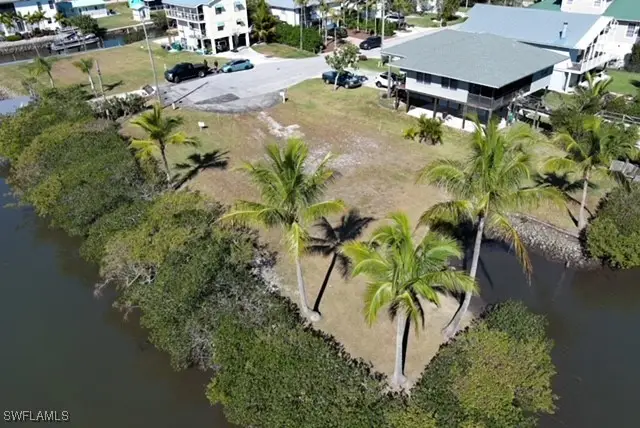 1276 Grand Canal Drive, Naples, FL 34110 - #2