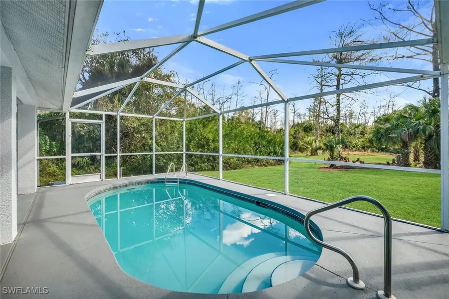 220 37th Avenue Ne, Naples, FL 34120 - Image #2