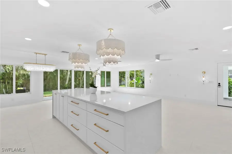 17 Knights Bridge Road, Naples, FL 34112 - Image #2